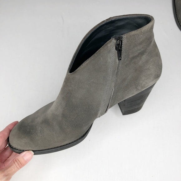 ✨HP✨Paul Green Delgado Gray Scoop Ankle Booties, 8 - Picture 4 of 8